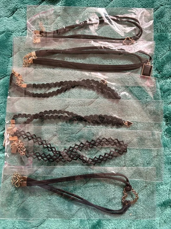 Choker Necklace Bundle Lot of 18 – Black Lace Velvet Goth Y2K Mix - Picture 3 of 9